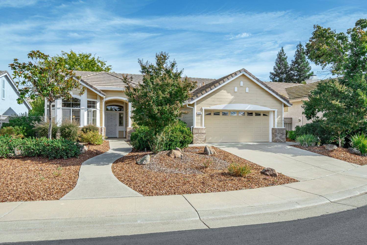 Roseville, CA 95747,225 Heartrose CT