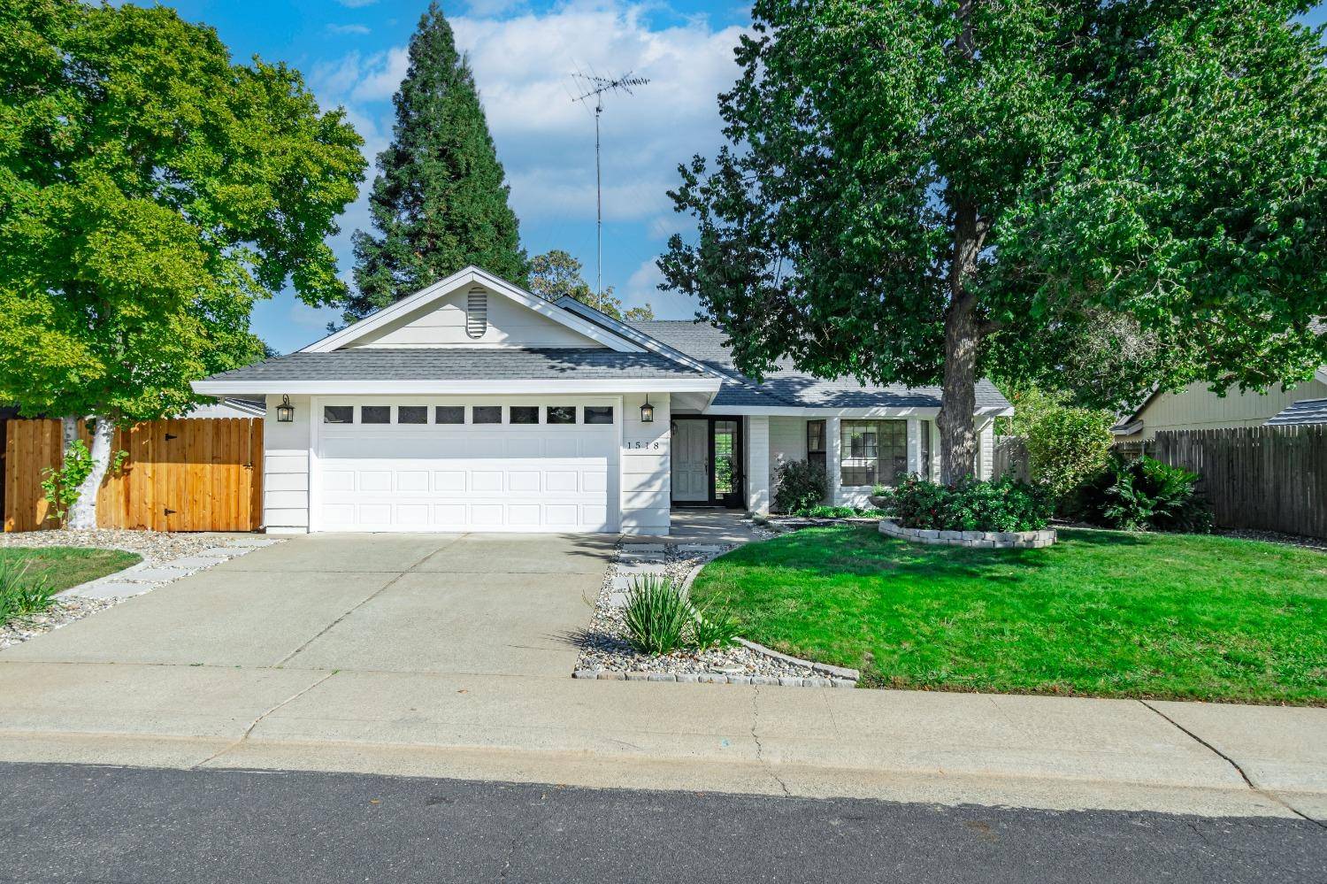 Roseville, CA 95661,1518 Pine Valley CIR