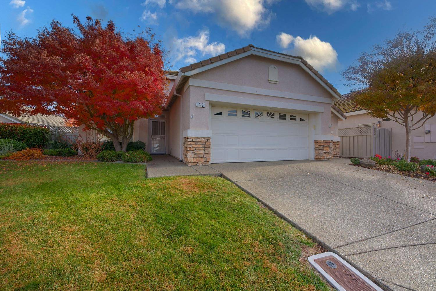 Roseville, CA 95747,212 Silver Strike CT