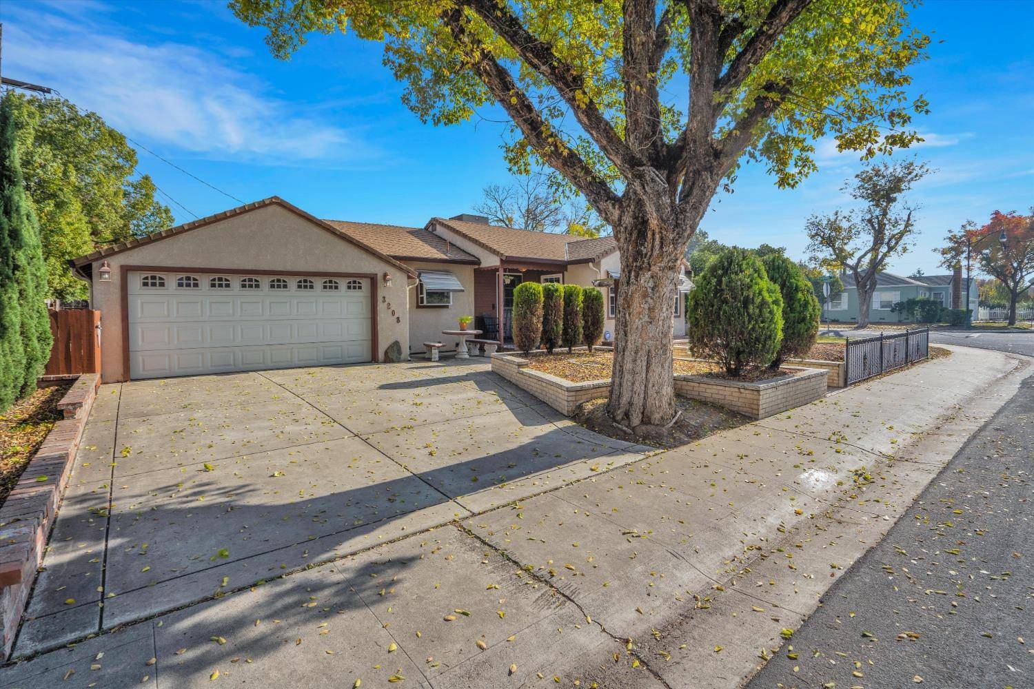 Stockton, CA 95204,3208 N Commerce ST