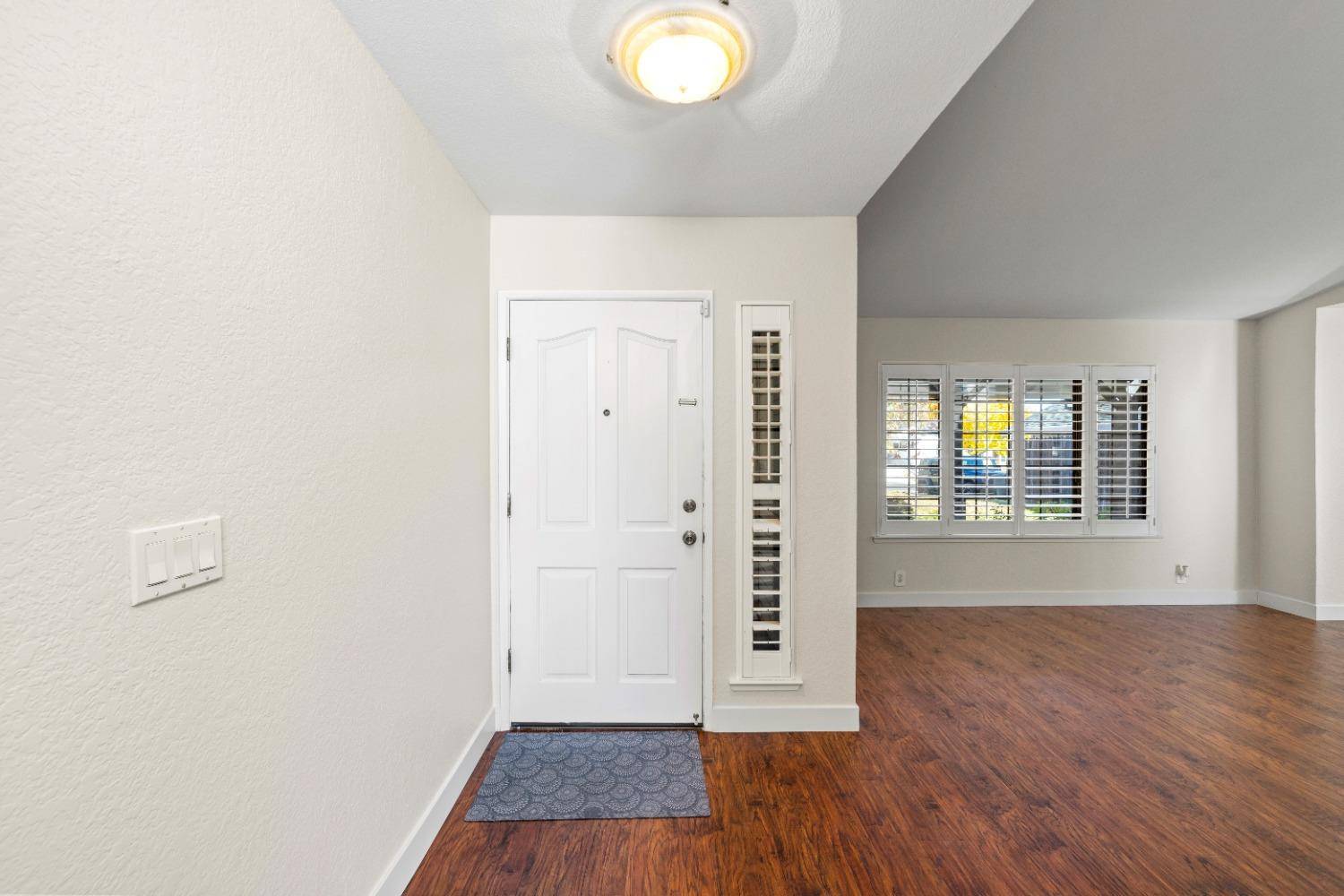 Roseville, CA 95678,607 Lyndhurst AVE
