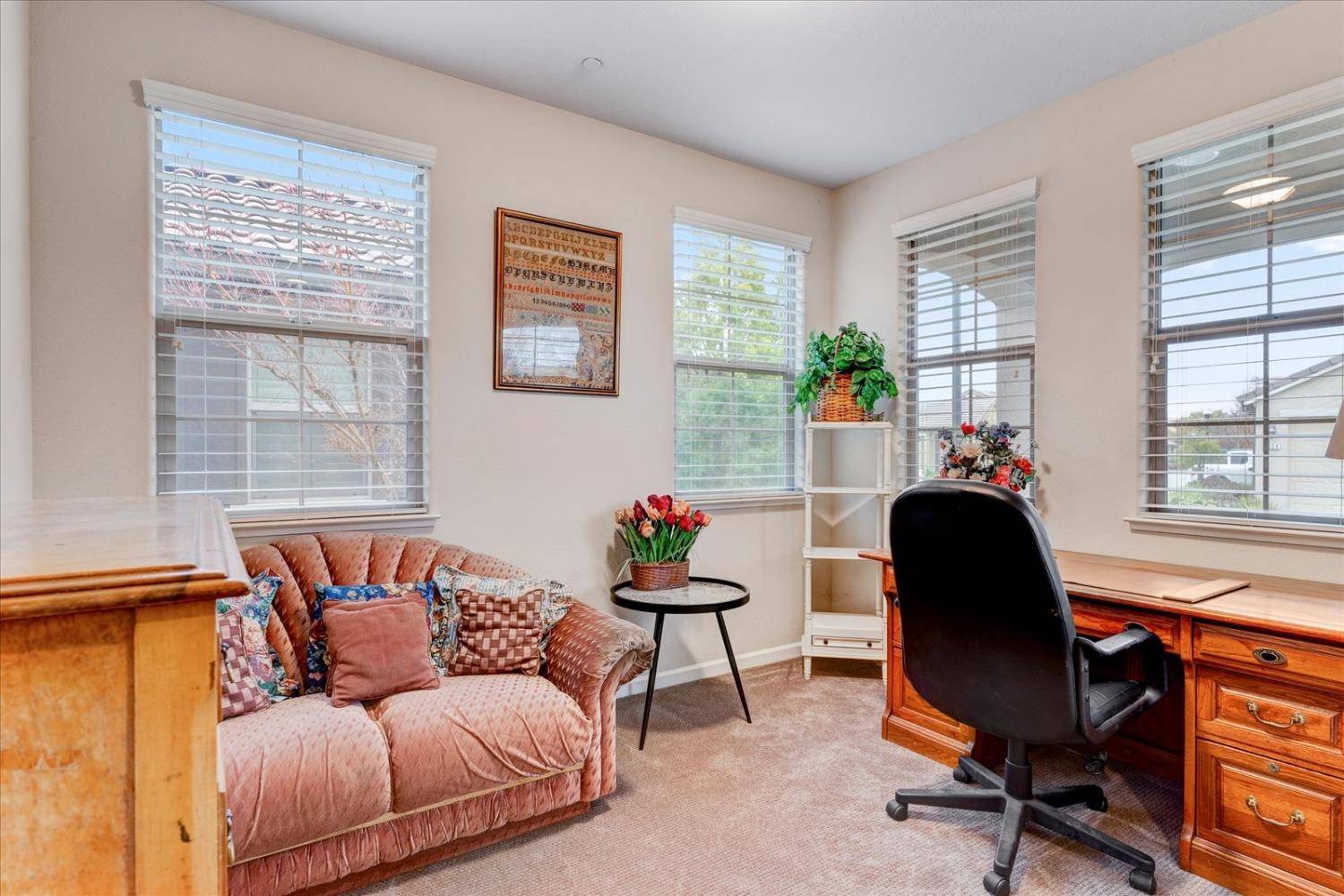 Roseville, CA 95747,1025 Volonne DR