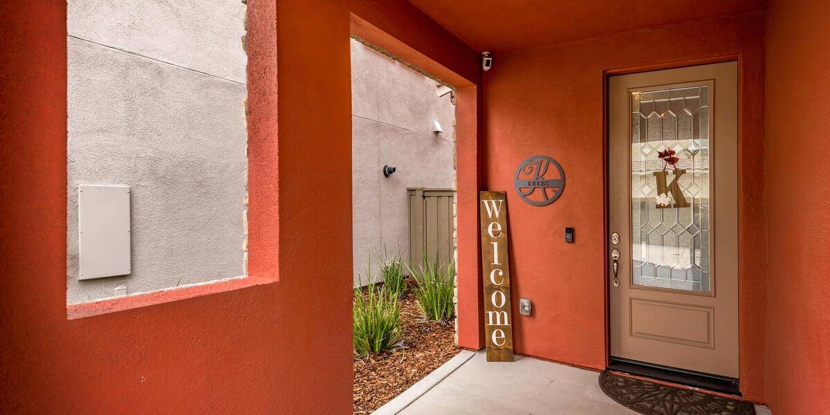Roseville, CA 95661,6040 Palermo WAY