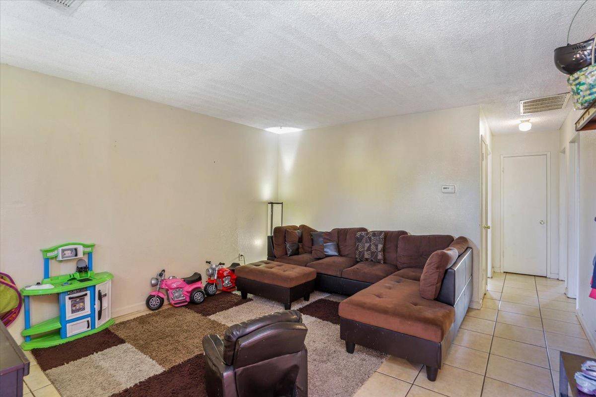 Modesto, CA 95351,1000 Herndon RD