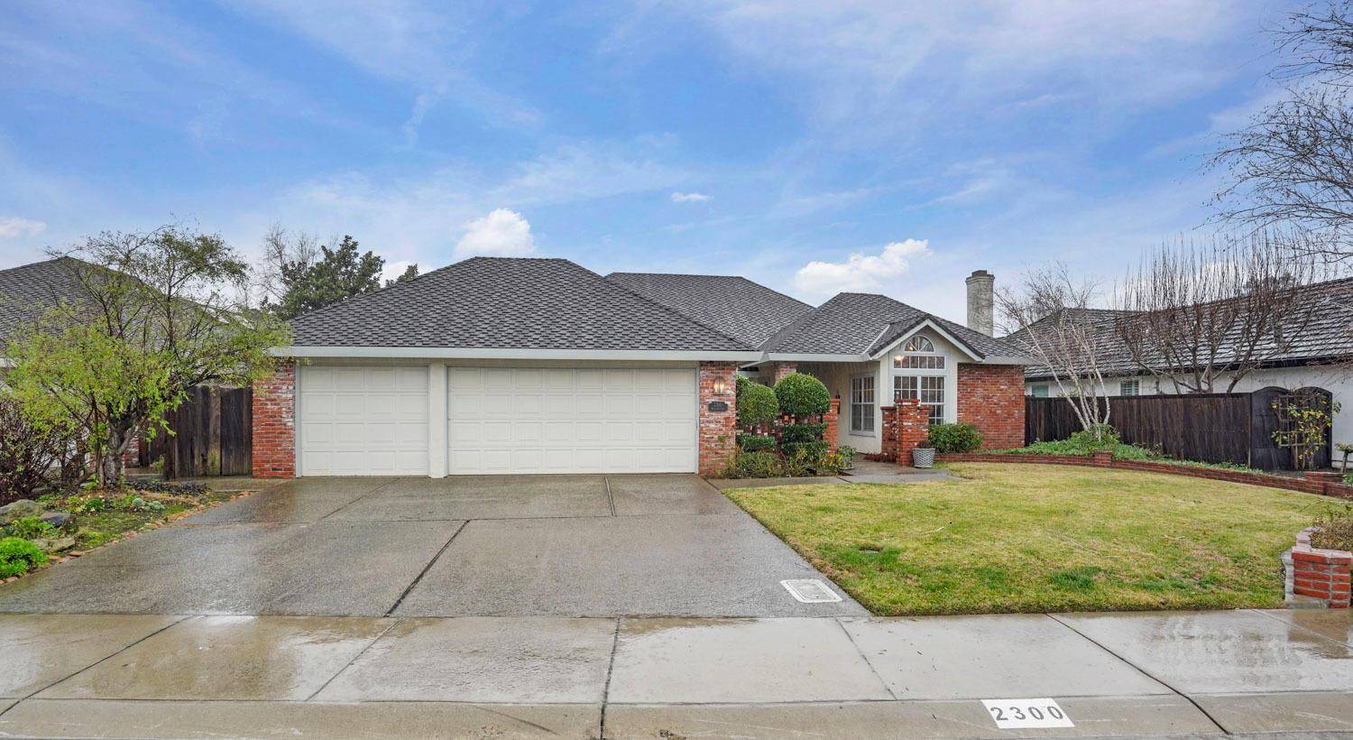 Lodi, CA 95242,2300 Woodlake CIR