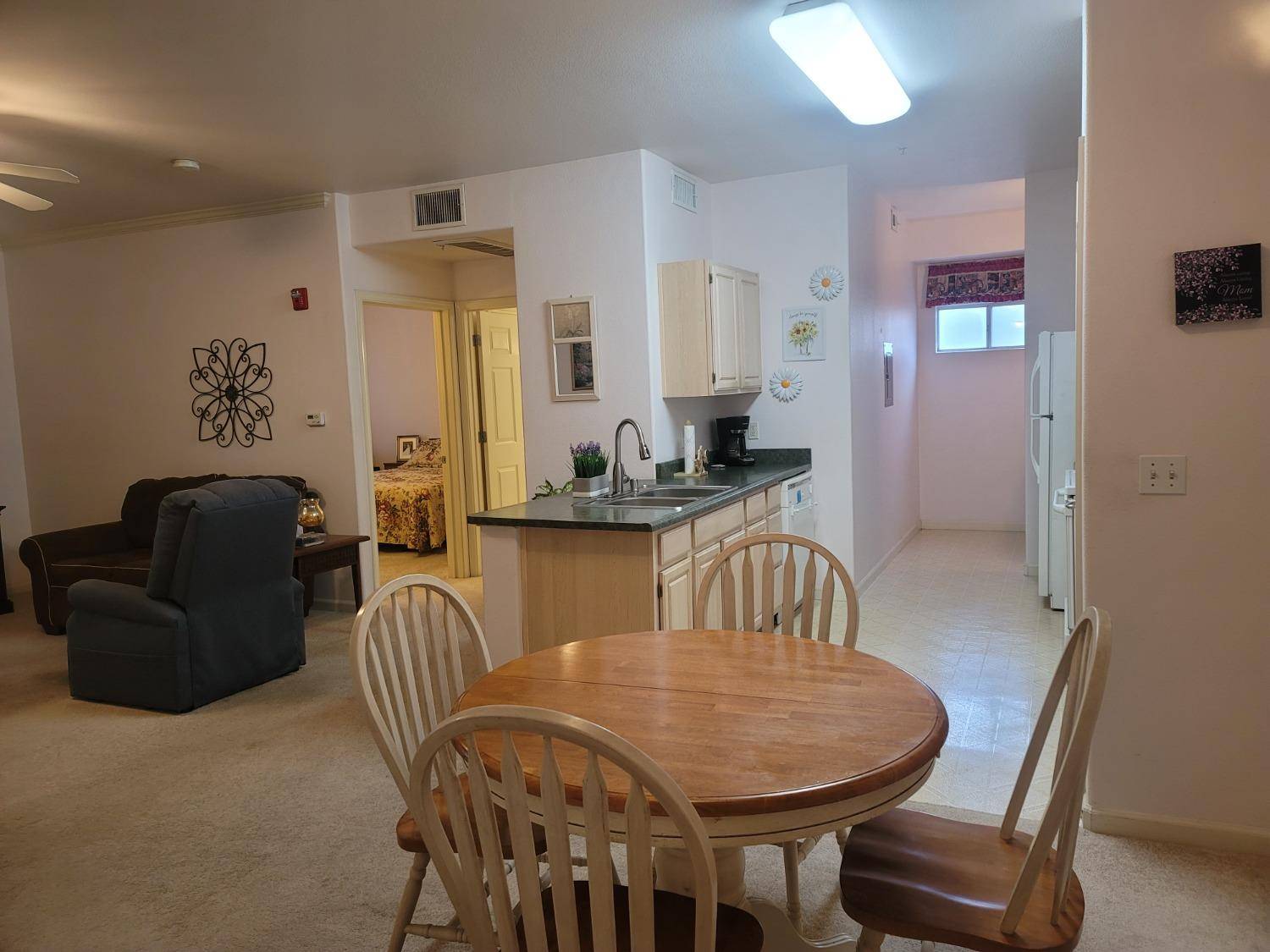 Roseville, CA 95678,501 Gibson DR #2212