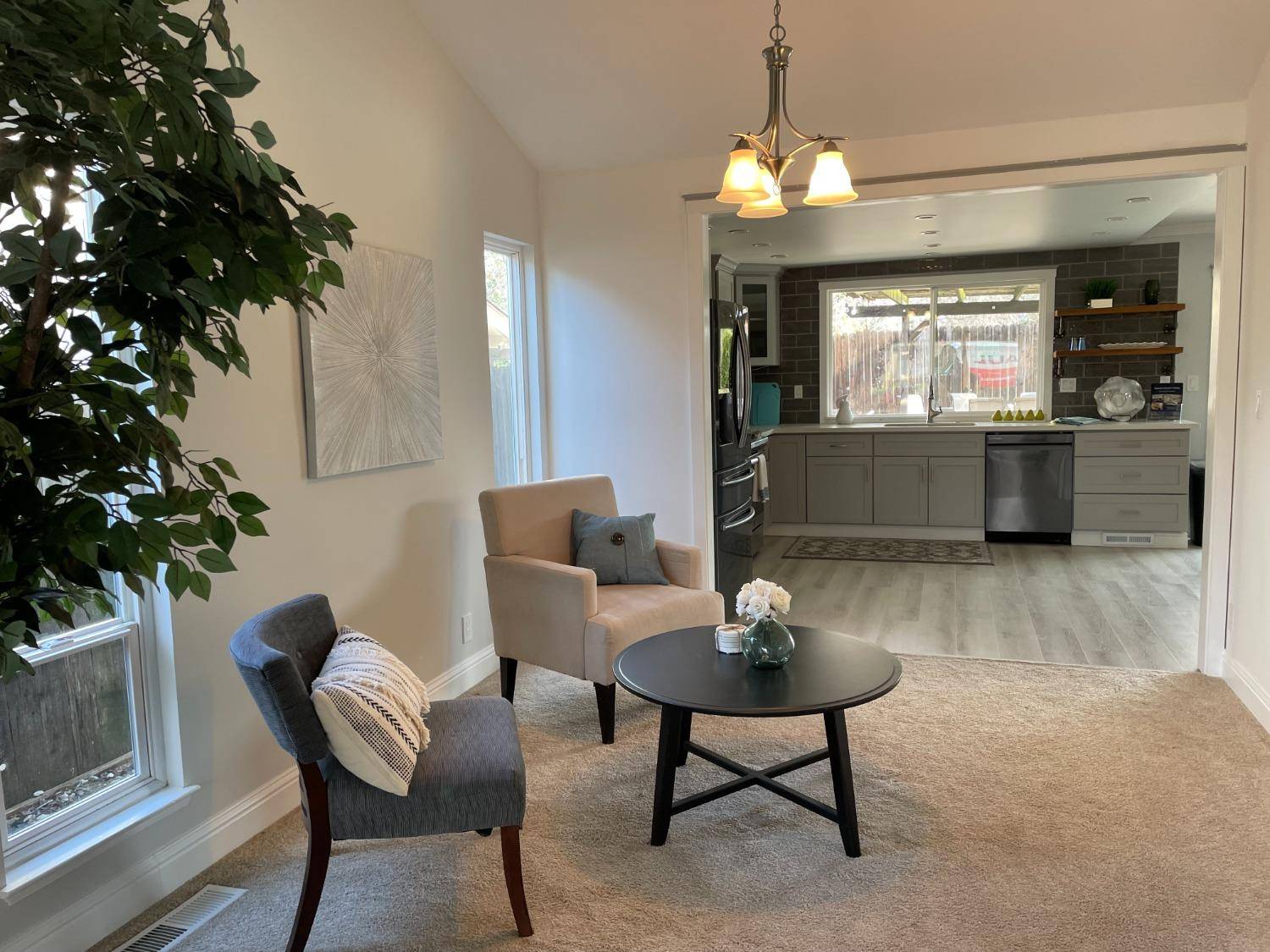 Roseville, CA 95661,1108 Cottonwood DR
