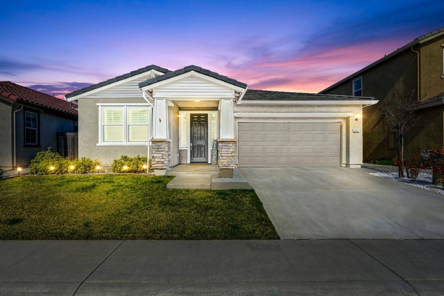 Roseville, CA 95747,6089 Twin Suns ST