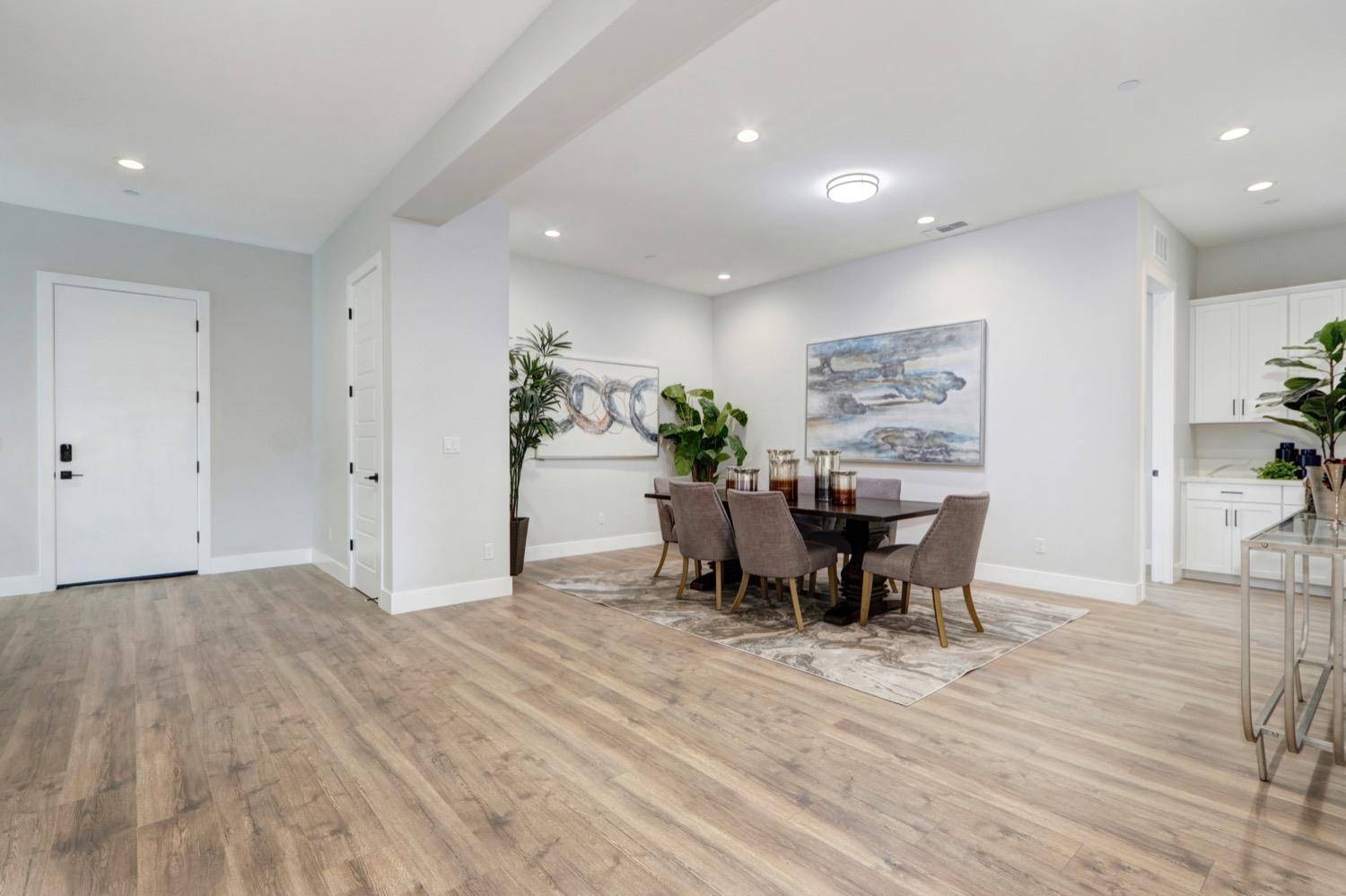 Roseville, CA 95747,8665 Morgan Creek LN
