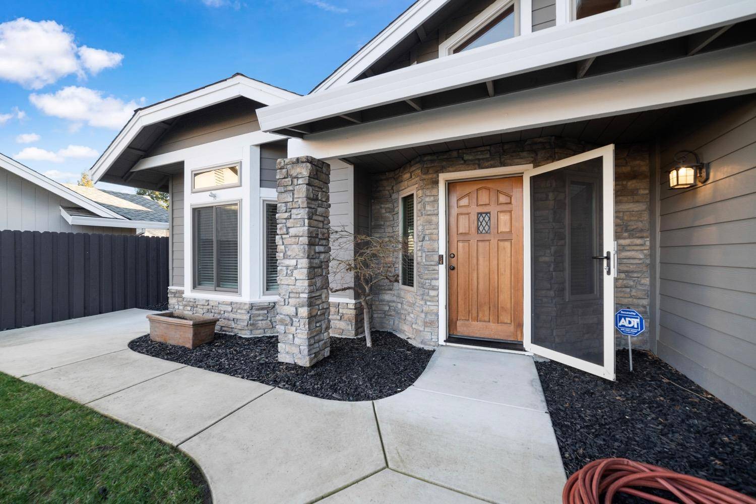 Roseville, CA 95661,1299 Miners WAY