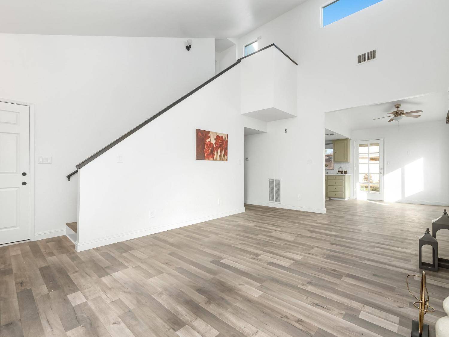 Fresno, CA 93722,4392 N Dante AVE