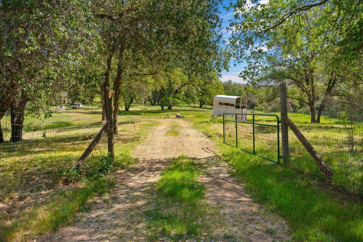 Grass Valley, CA 95949,22463 Ladan LN