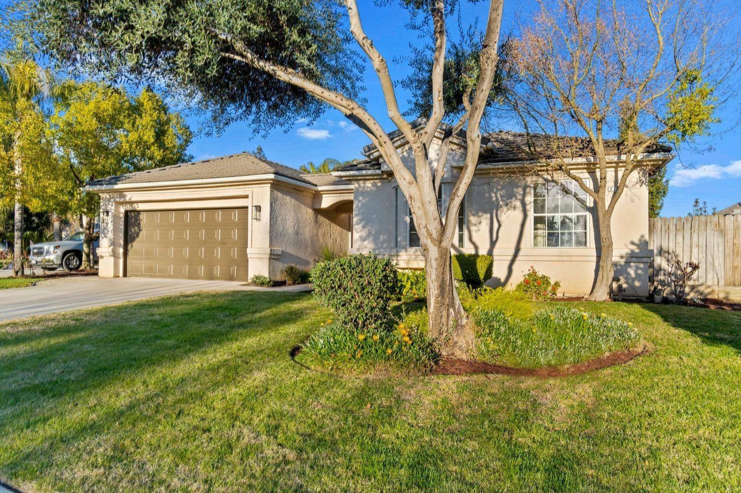 Fresno, CA 93722,7738 N Princess AVE