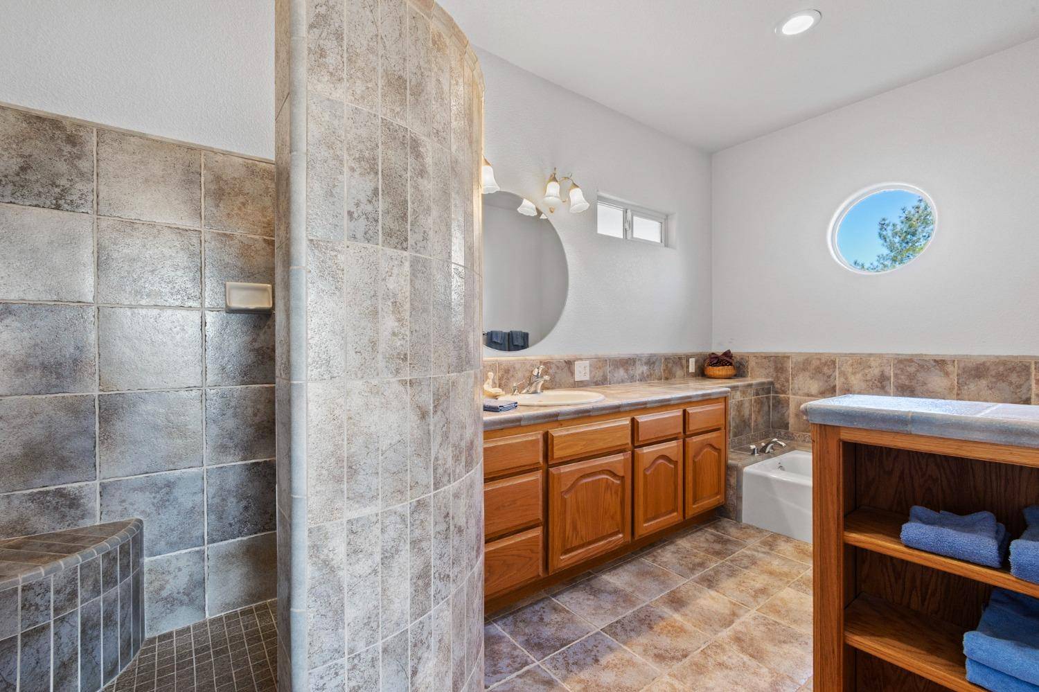 La Grange, CA 95329,9190 Jalisco WAY