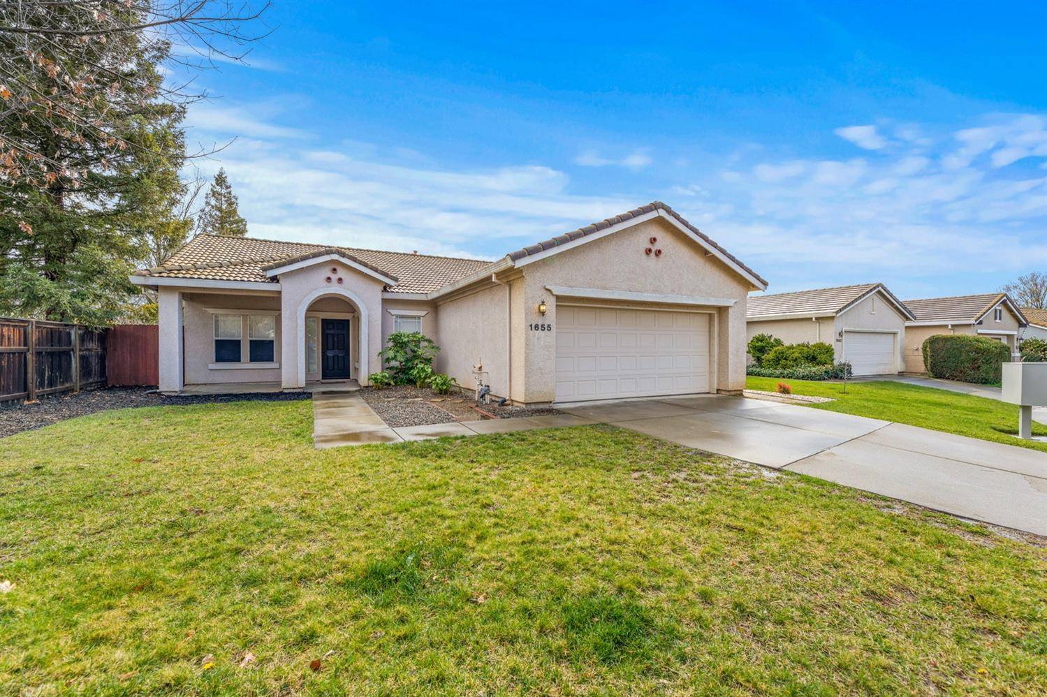 West Sacramento, CA 95691,1655 Powell PL