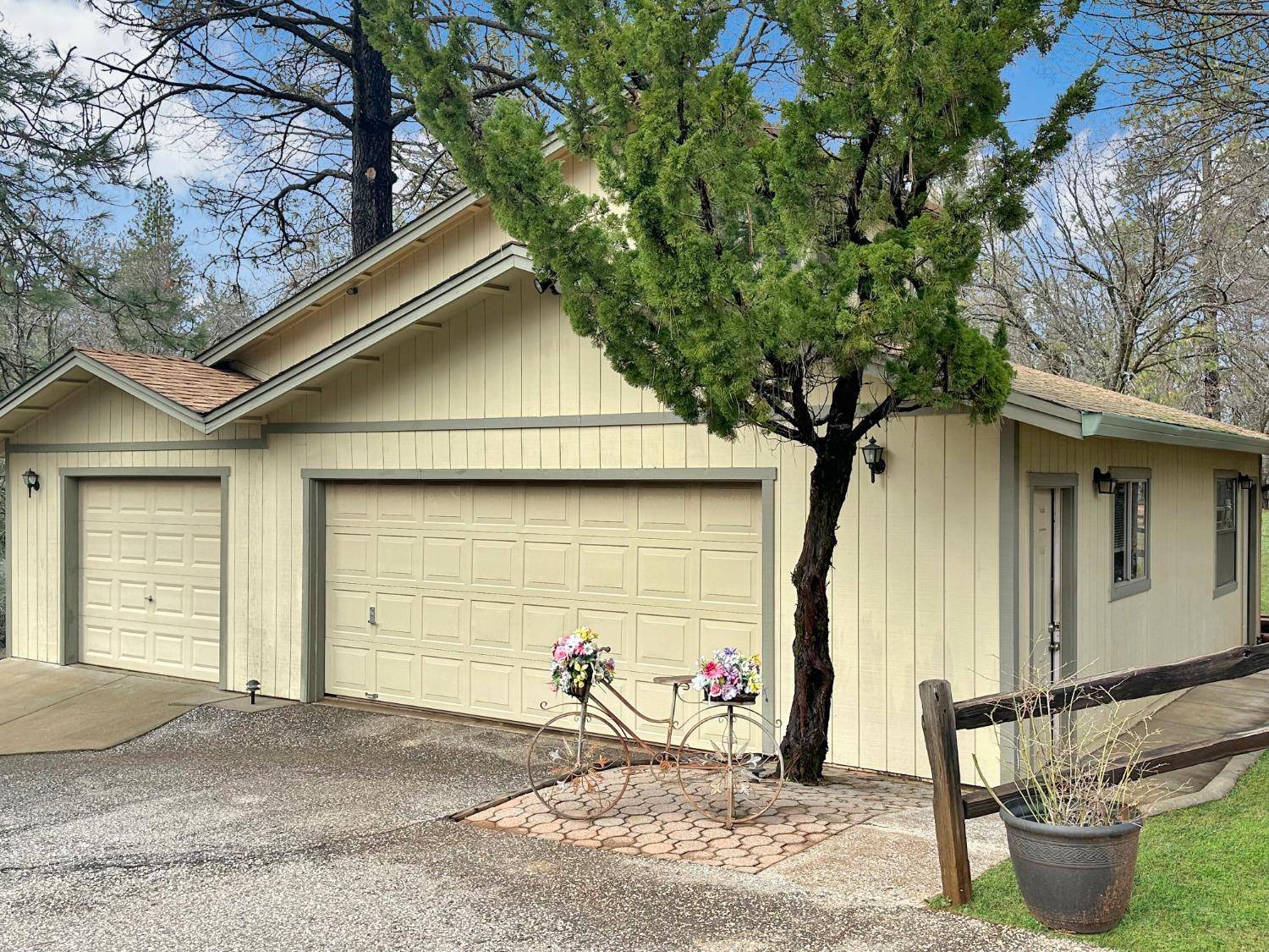 Auburn, CA 95602,27765 Table Meadow RD