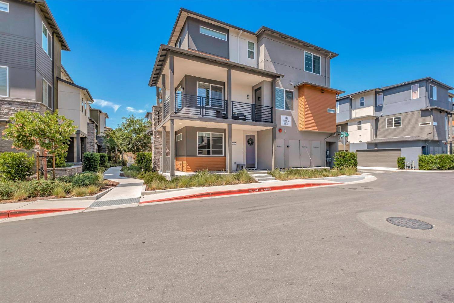 Hayward, CA 94544,151 Spectrum LN