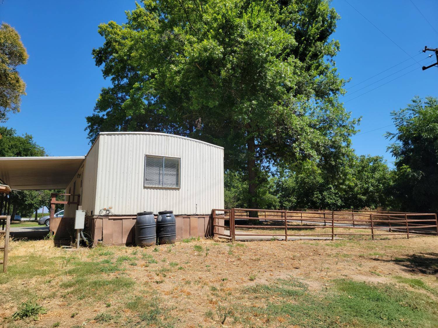 Los Molinos, CA 96055,24850 5th AVE #14