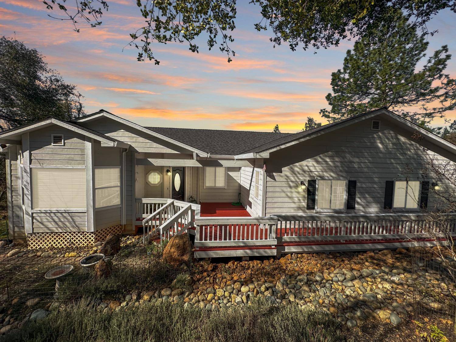 Grass Valley, CA 95949,19066 Norlene WAY