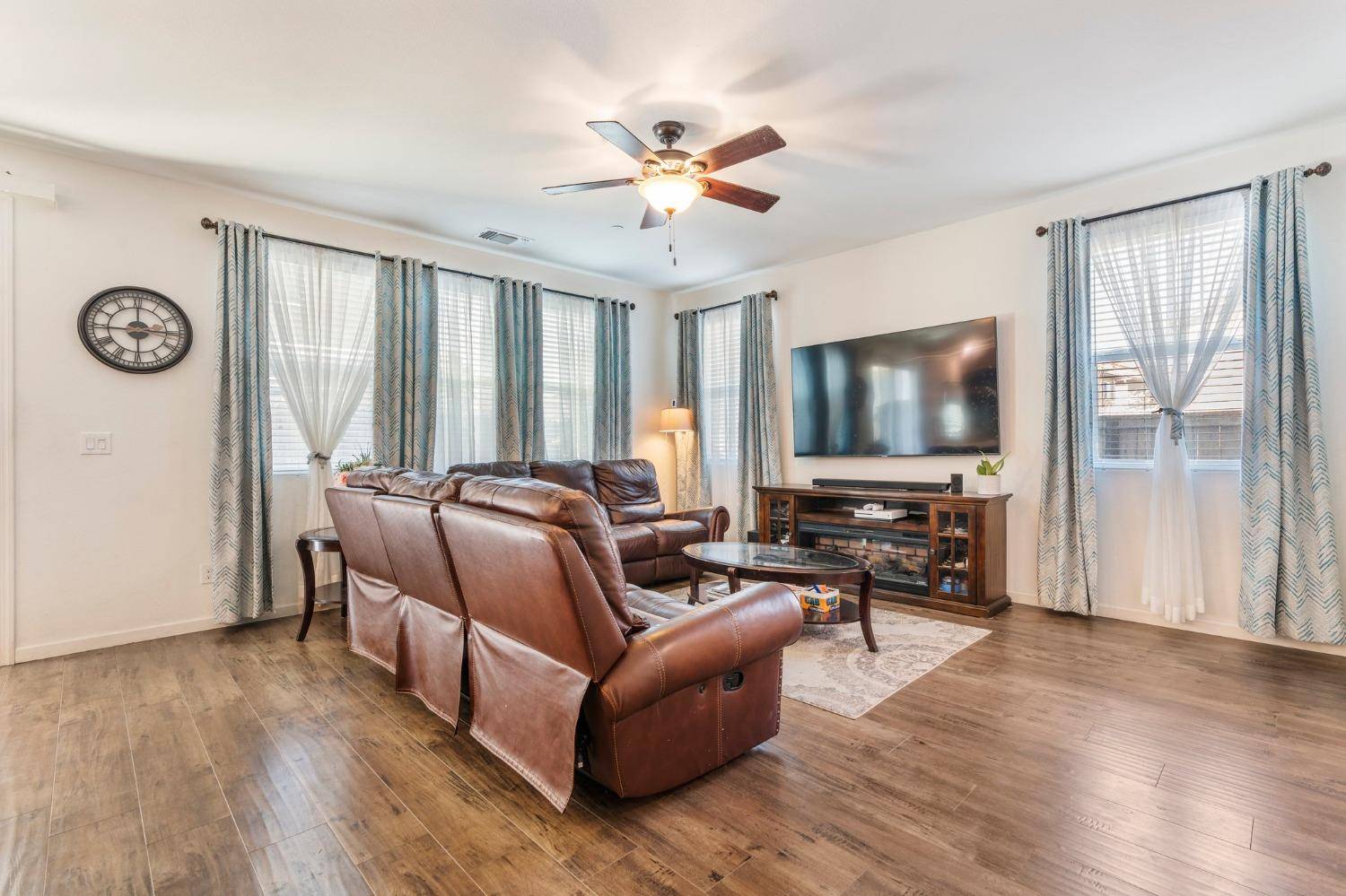 Sacramento, CA 95835,3065 Mabry DR
