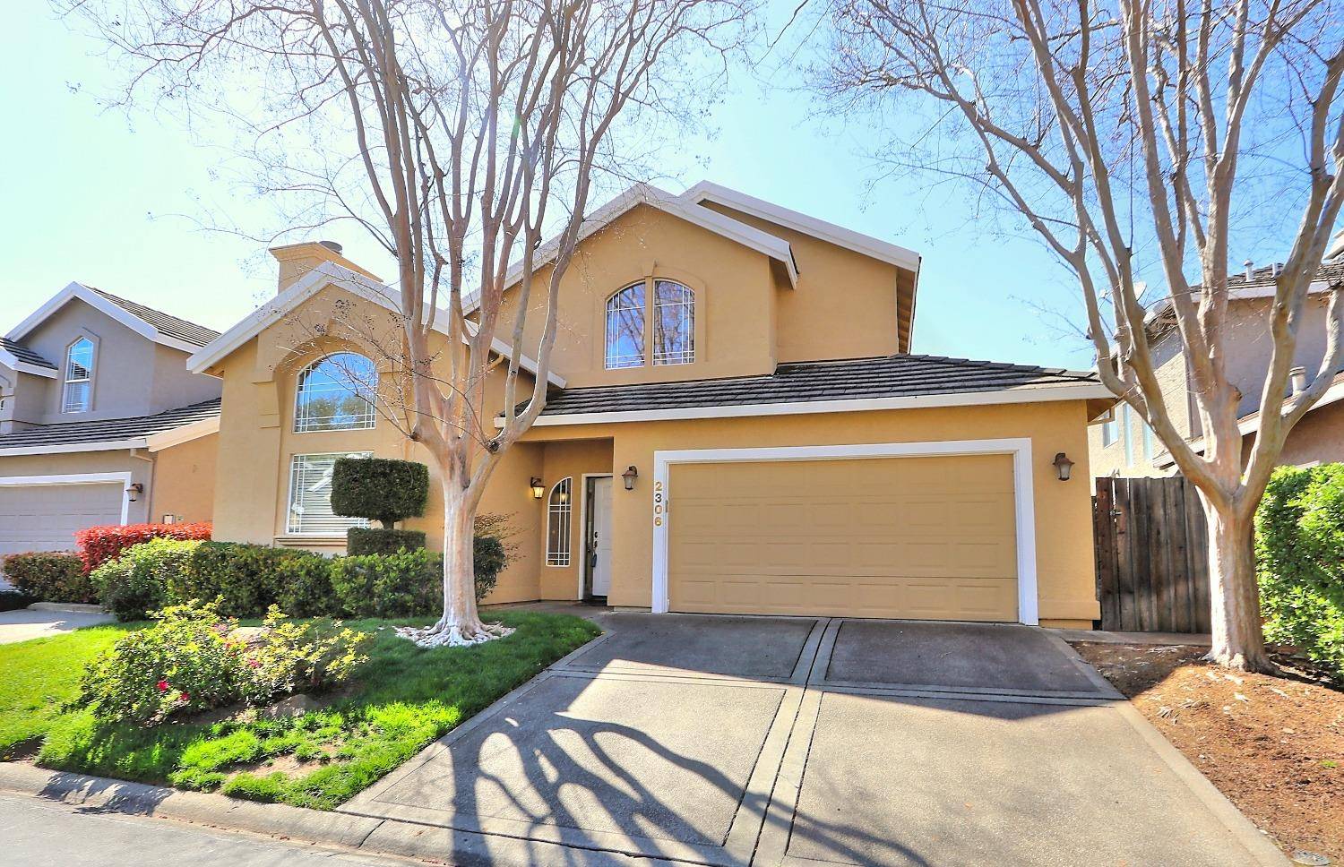 Carmichael, CA 95608,2306 Fallwater LN