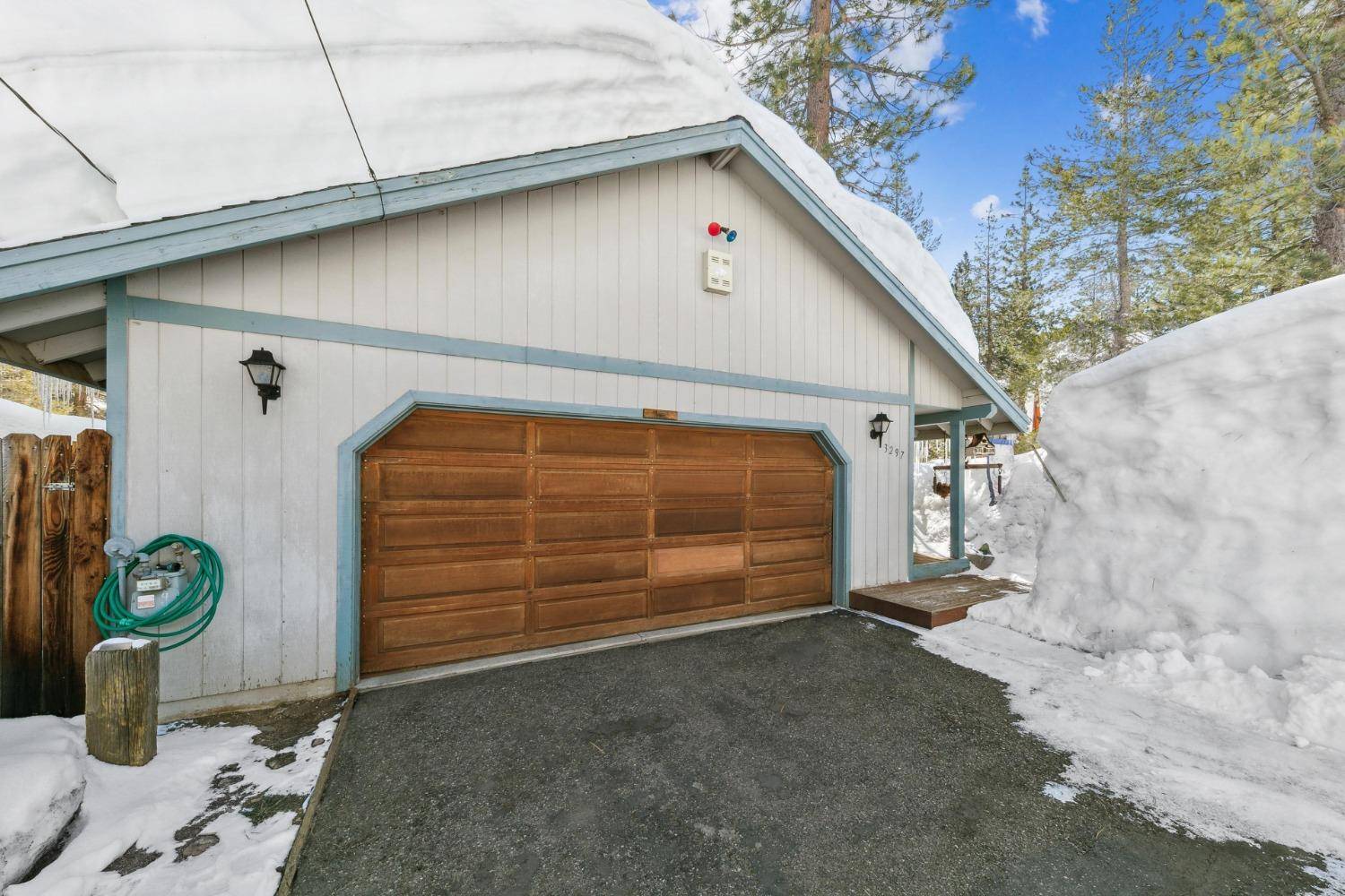 South Lake Tahoe, CA 96150,3297 W River Park RD