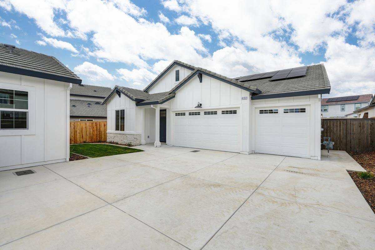 Rocklin, CA 95765,4151 Creek Bank CT