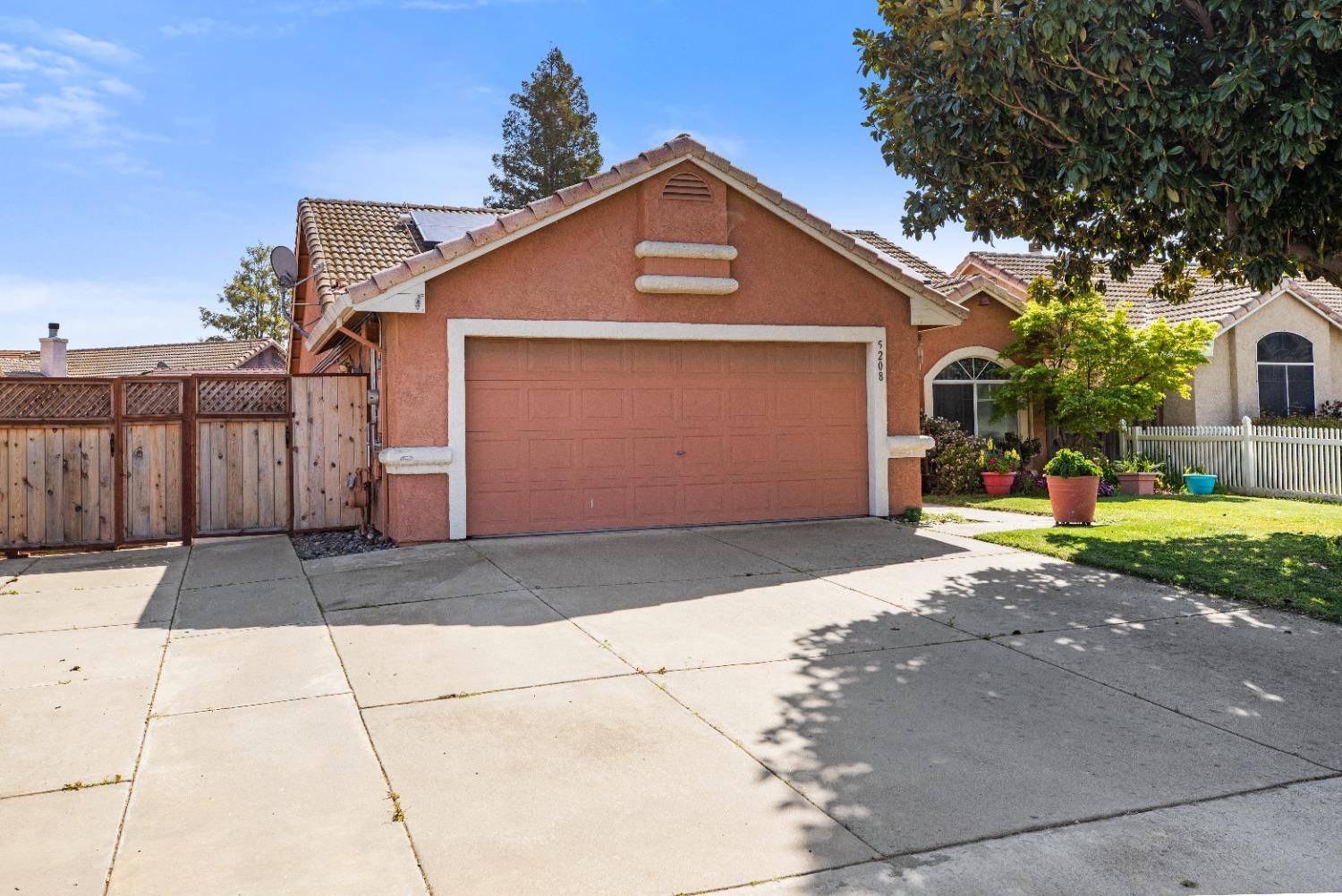 Salida, CA 95368,5208 Avante LN