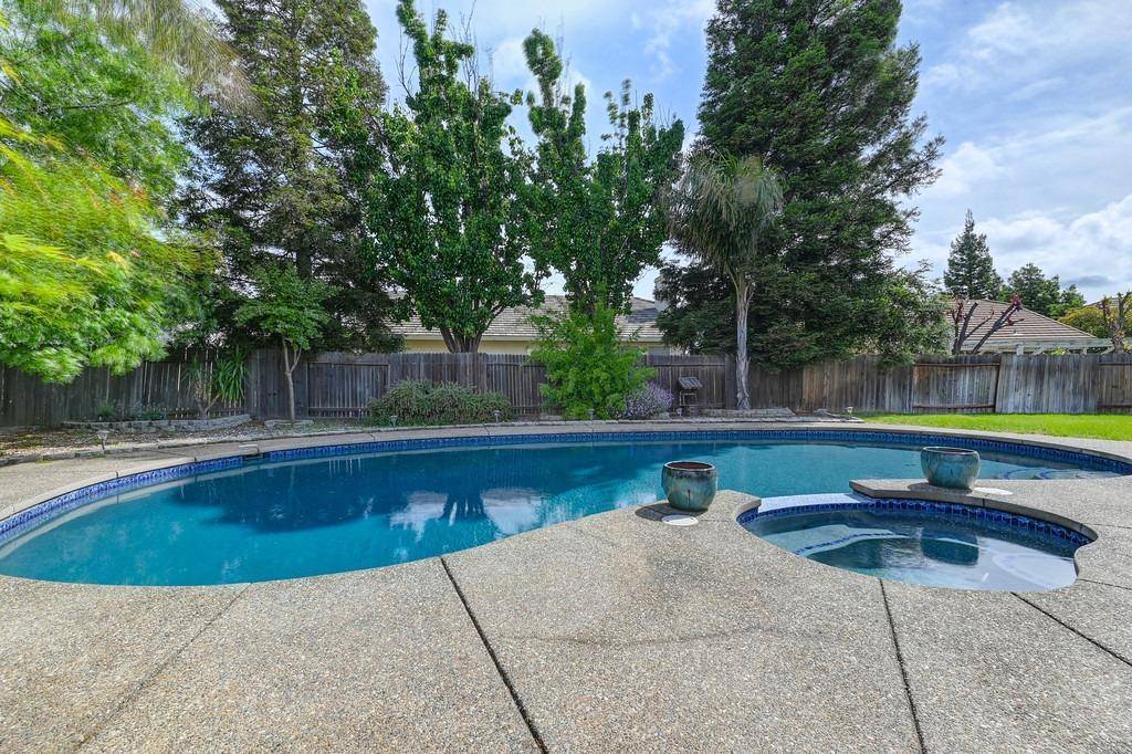 Roseville, CA 95747,116 Privett CT