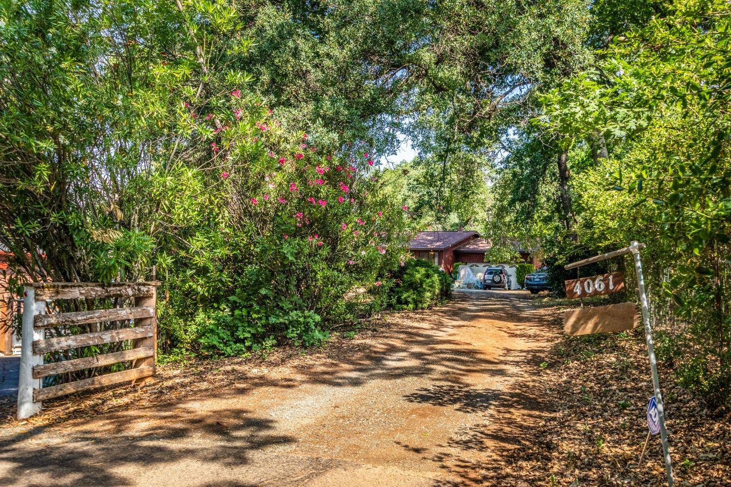 Placerville, CA 95667,4061 Badger LN