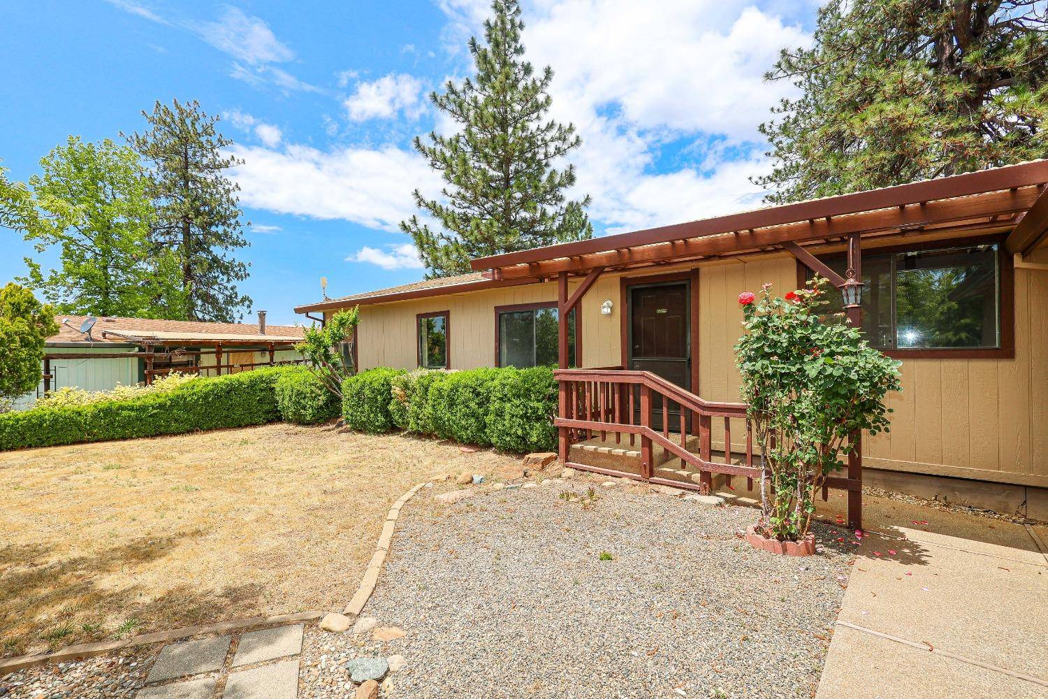 Groveland, CA 95321,22592 Prospect HTS