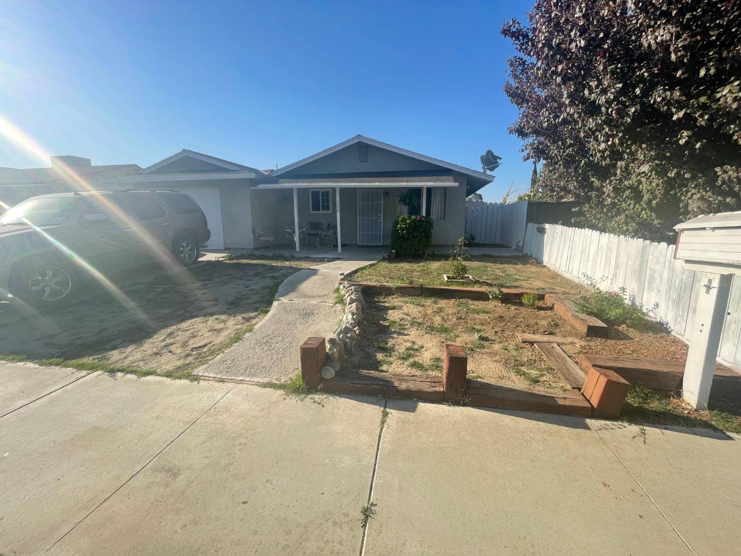 Los Banos, CA 93635,1134 E ST