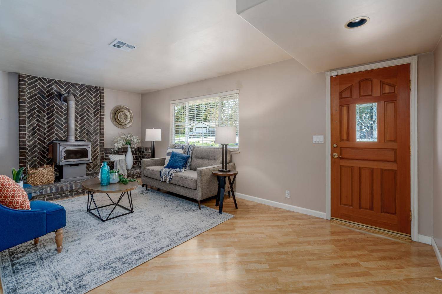 Orangevale, CA 95662,6432 Trajan DR