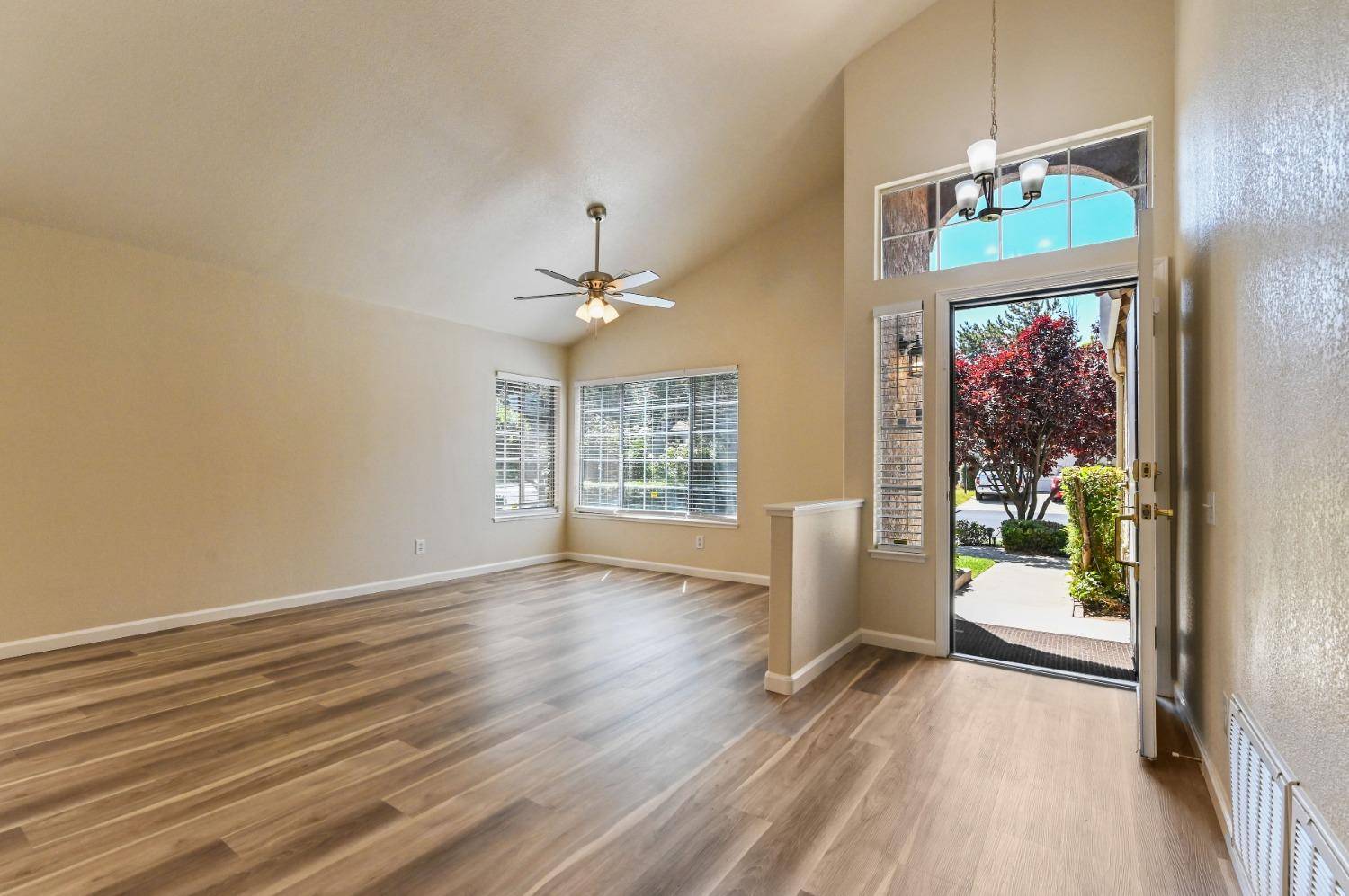 Modesto, CA 95356,3916 Warmerdam LN