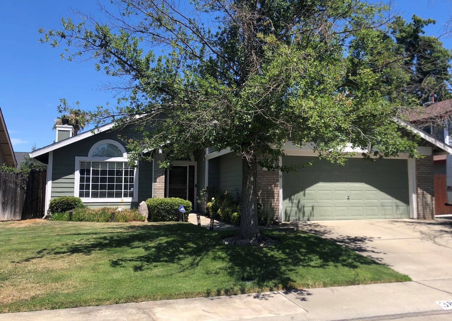Antelope, CA 95843,3839 Almond Grove CT