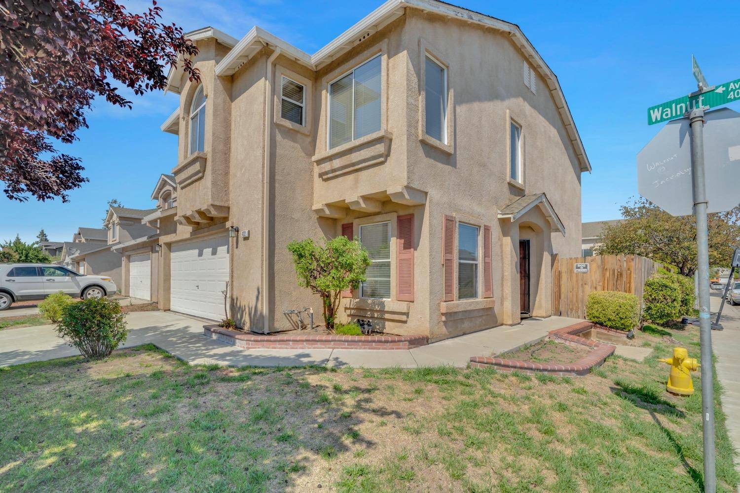 Manteca, CA 95336,422 N Walnut AVE