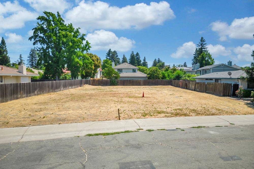 Sacramento, CA 95831,6 Gavilan Court