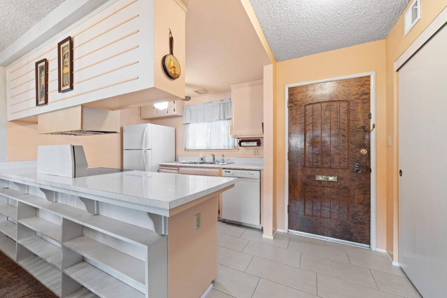 Carmichael, CA 95608,6209 Via Casitas