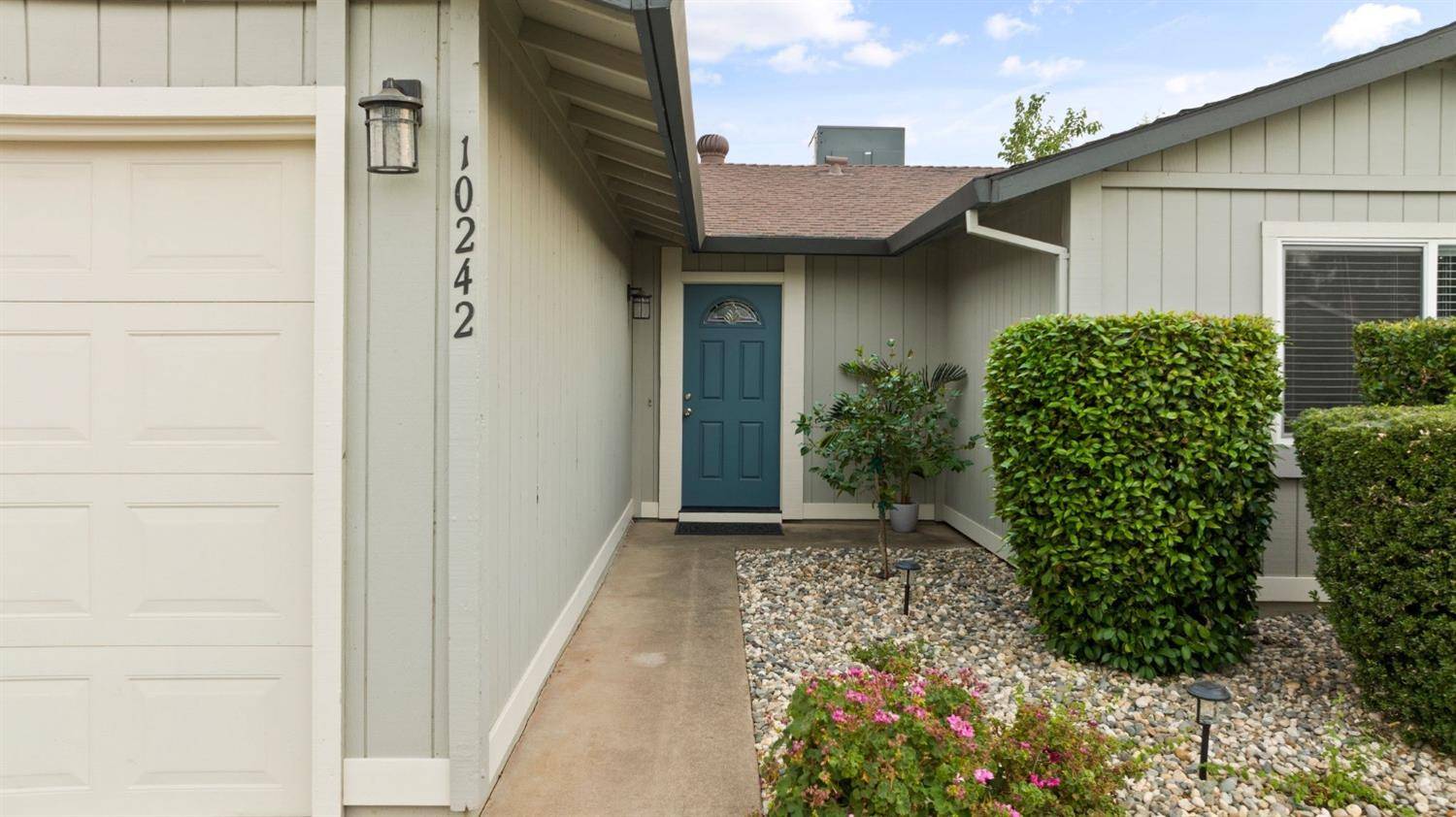 Sacramento, CA 95827,10242 Pistachio WAY