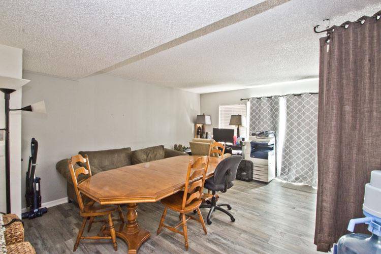 Sacramento, CA 95842,5606 Hillsdale BLVD #B