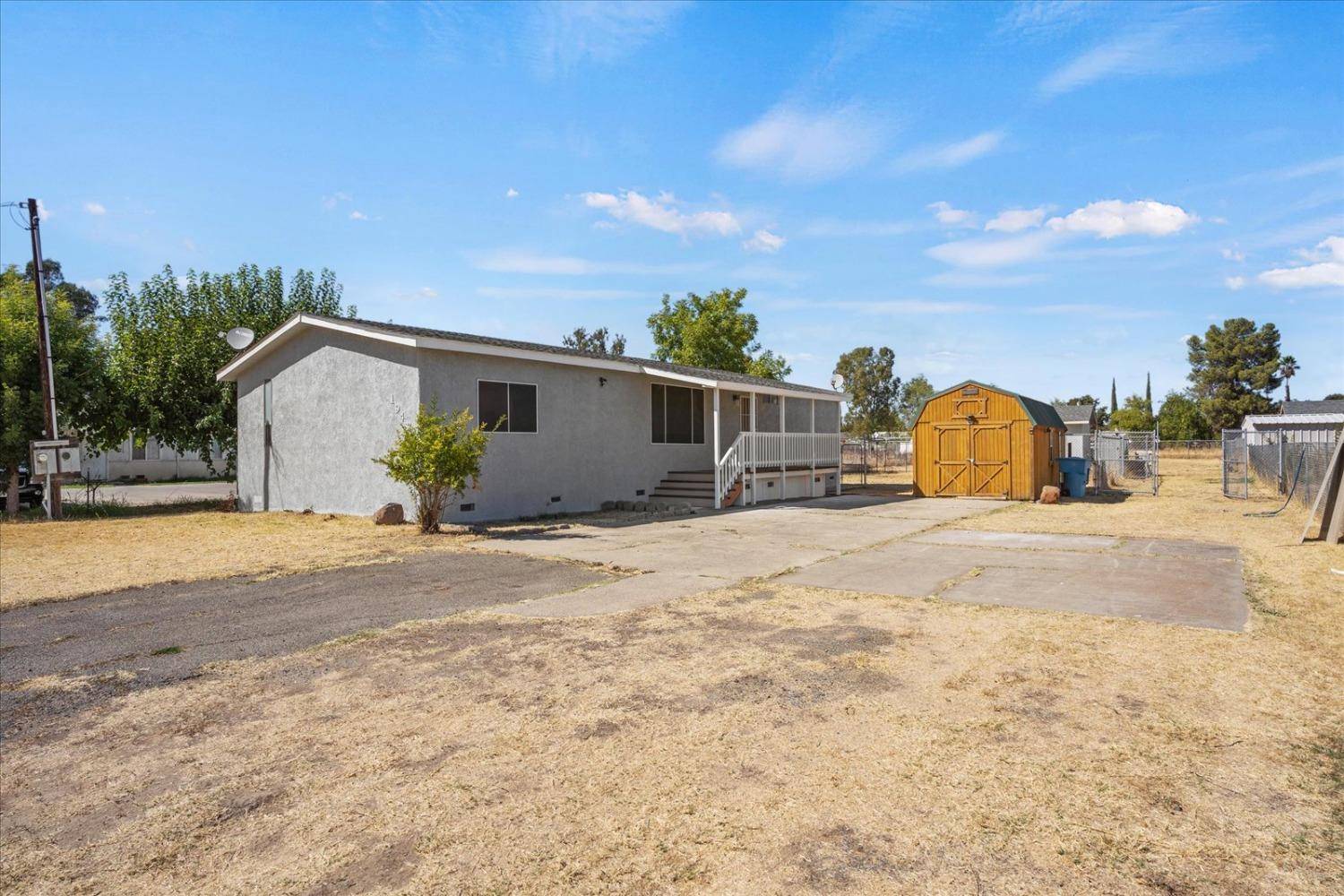 Olivehurst, CA 95961,1943 9th AVE