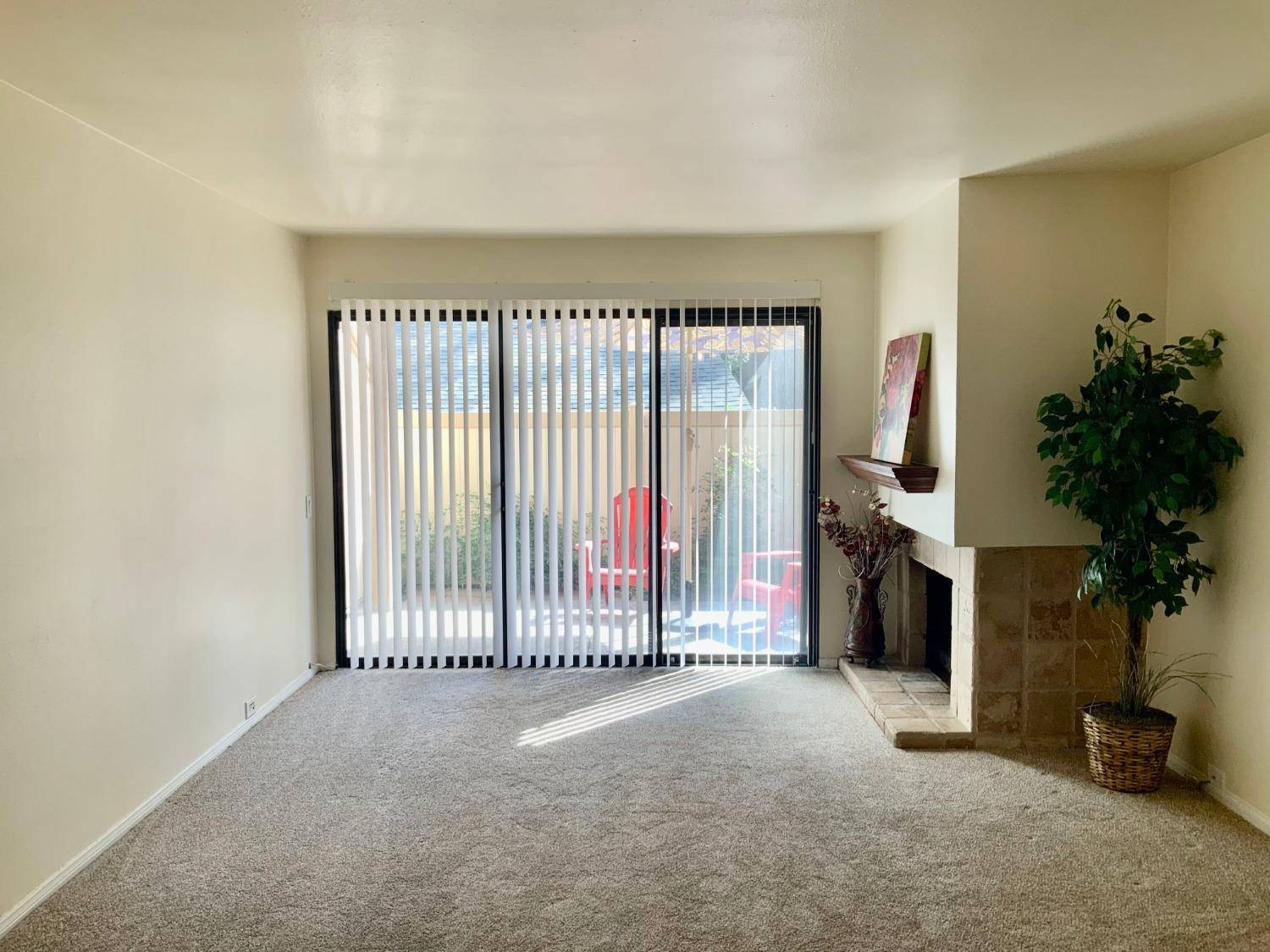 Sacramento, CA 95825,539 Woodside Oaks #3