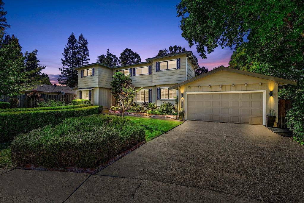 Carmichael, CA 95608,4315 Kilcher CT