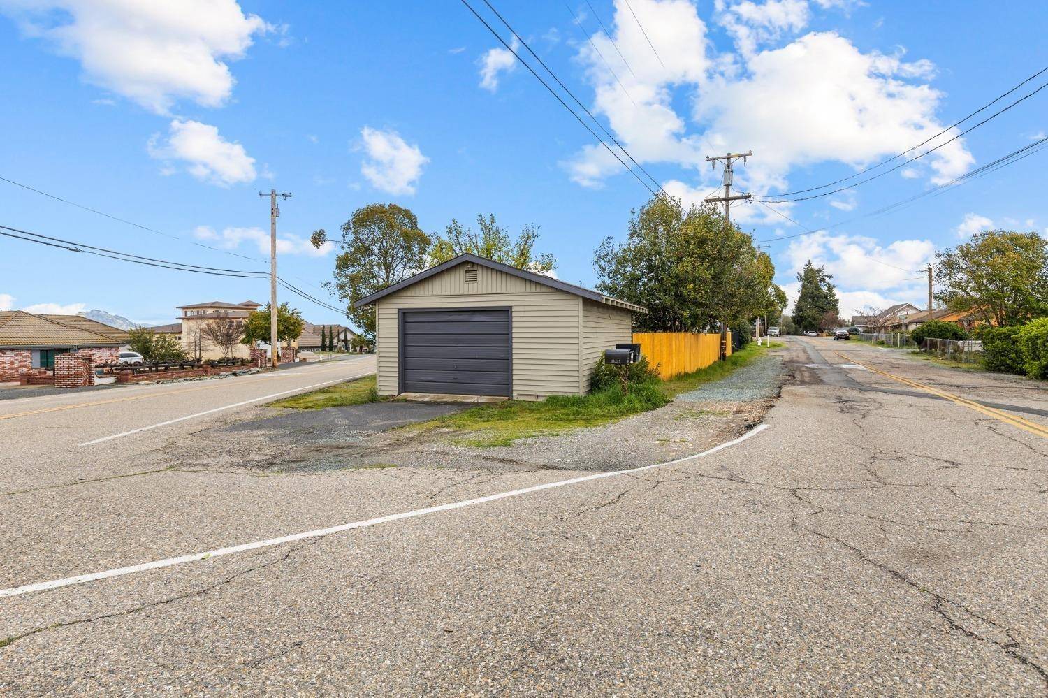 Jackson, CA 95642,10383 Argonaut DR