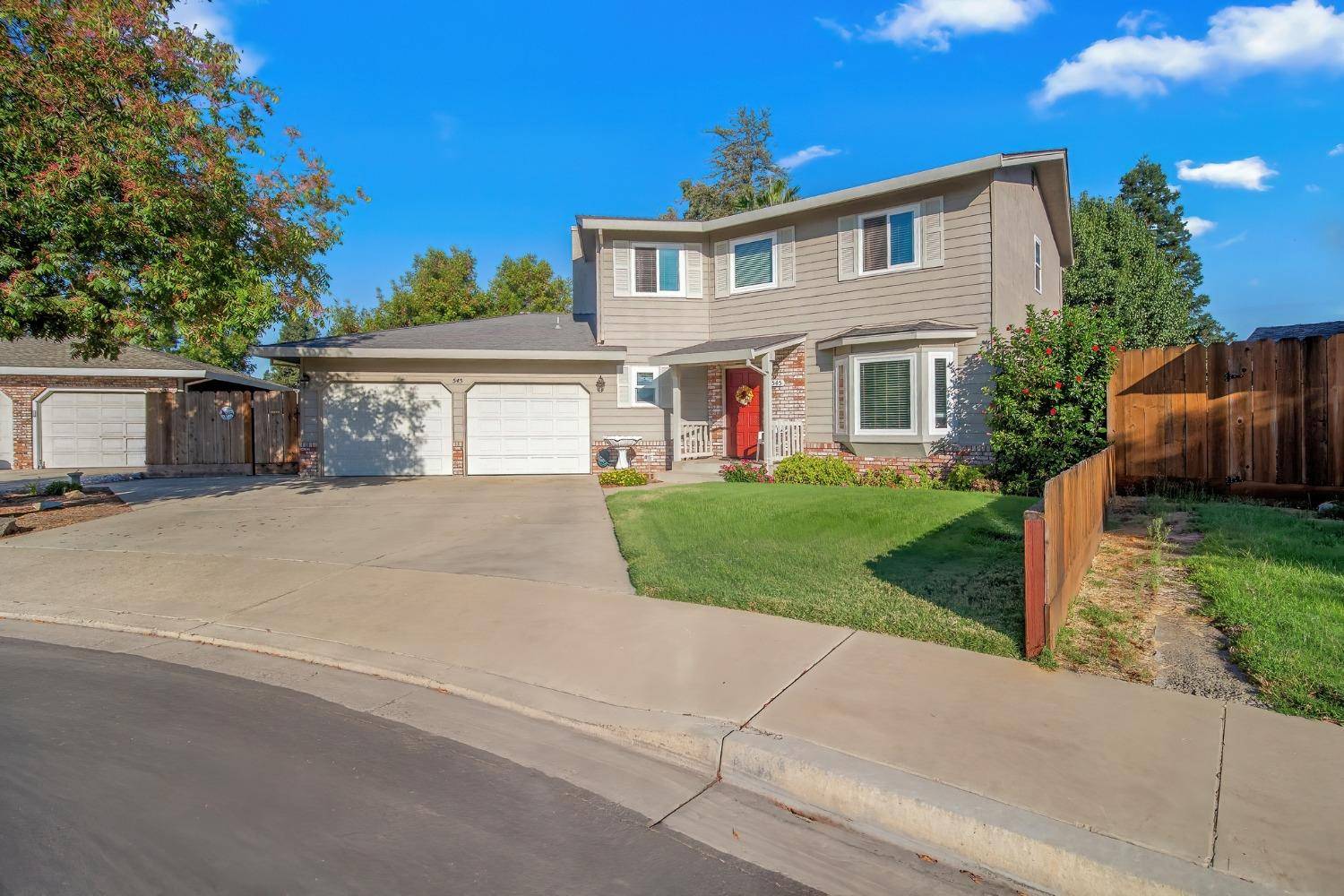 Turlock, CA 95382,545 STRATHAVEN CT