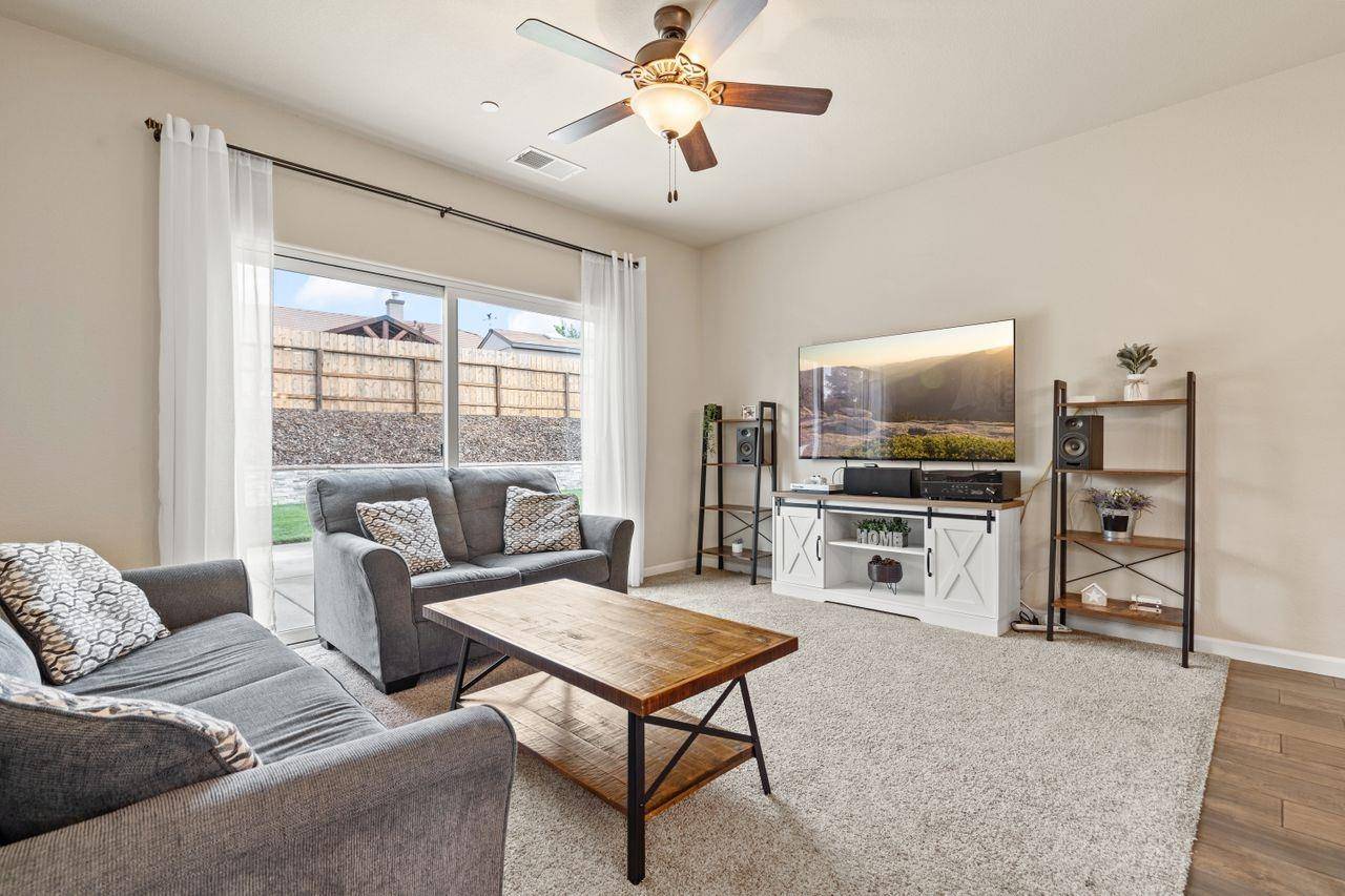 Ione, CA 95640,415 Laurel CT