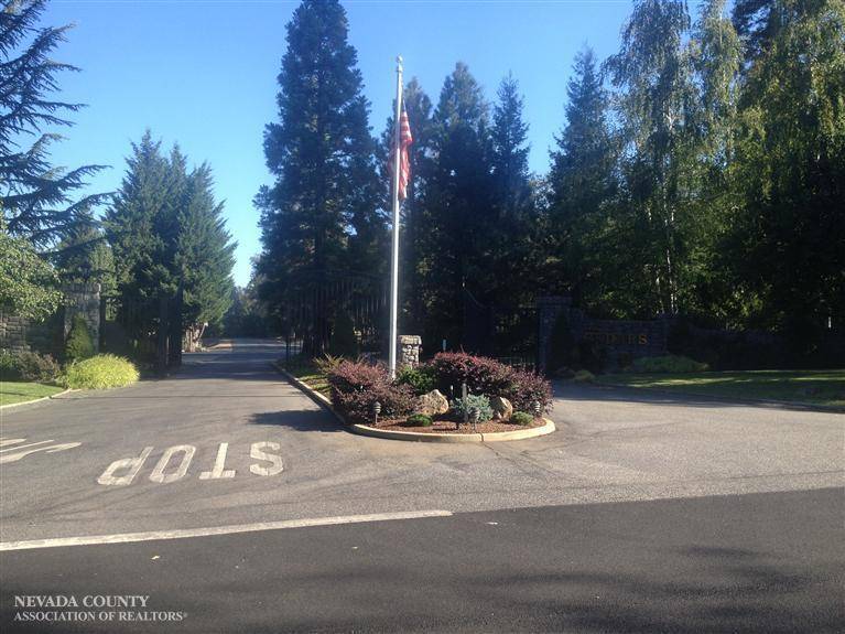 Grass Valley, CA 95945,13004 Somerset DR