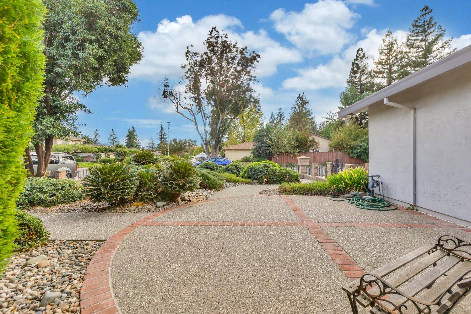 Sacramento, CA 95831,51 Shady River CIR