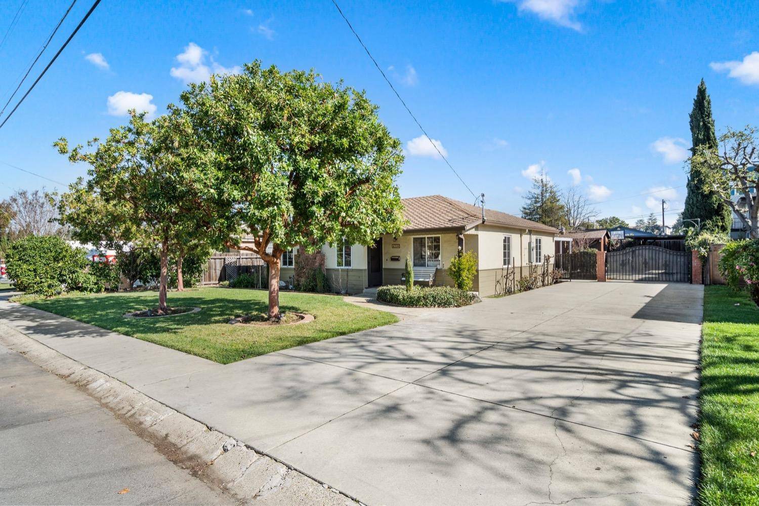 San Jose, CA 95117,416 Rosewood AVE