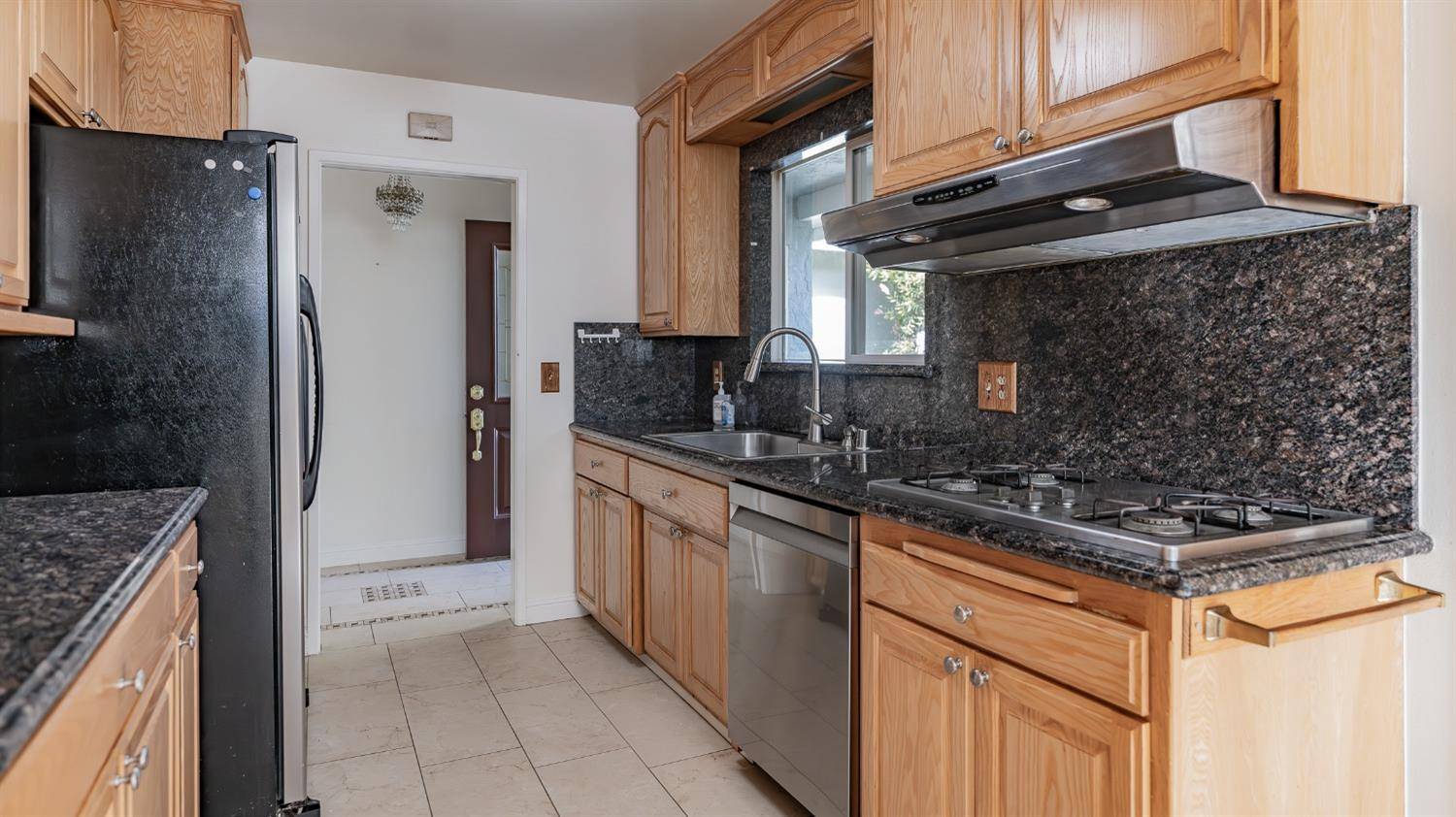 San Jose, CA 95129,4989 Moorpark AVE